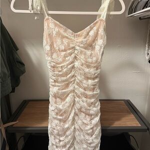 Women’s white/beige dress